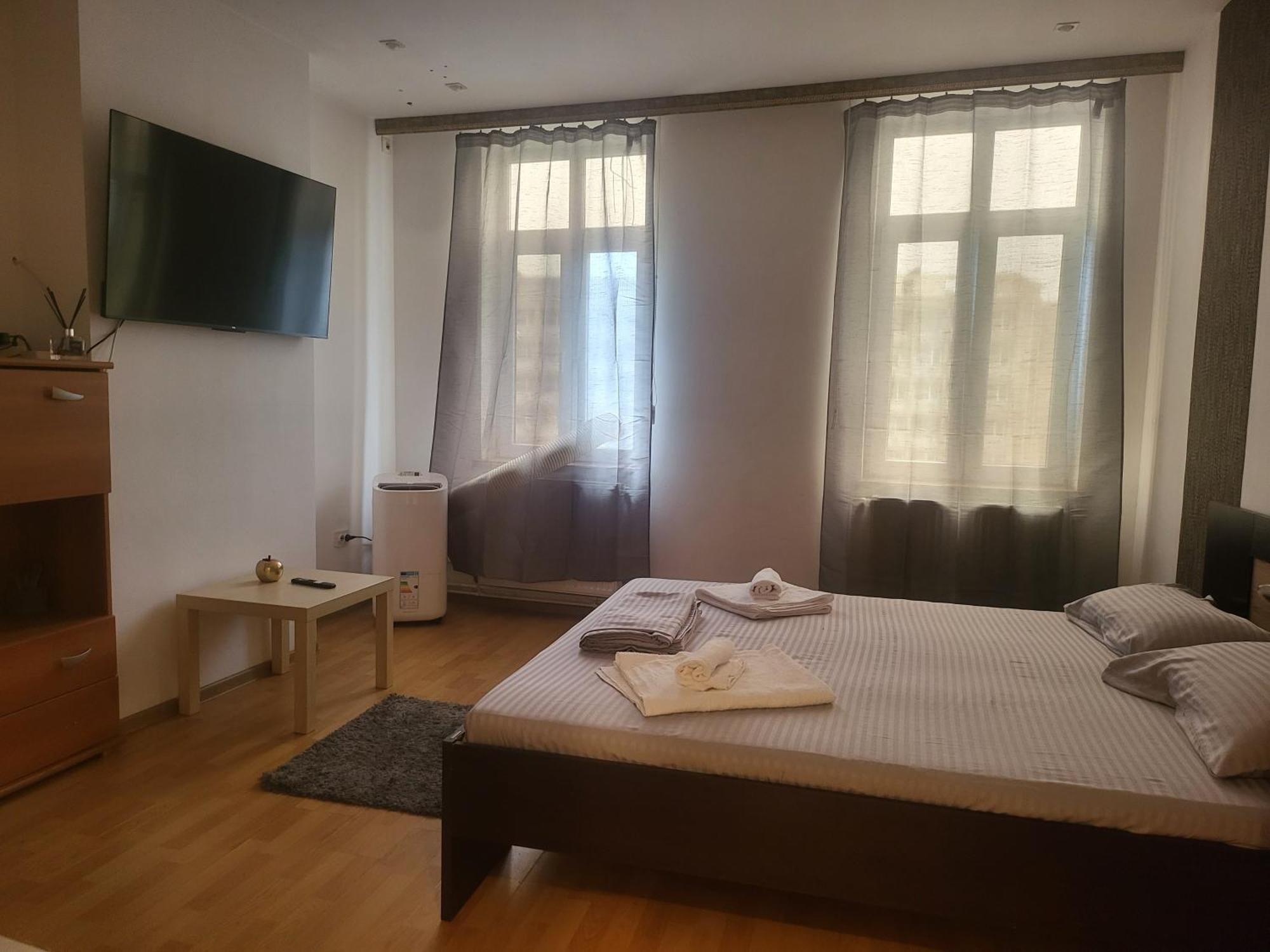 Aparthotel Yanis Bucureşti Exterior foto